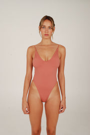 Iman One Piece in Rose